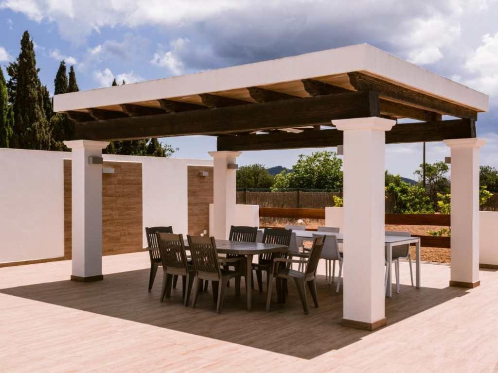 Can Pep Luis Can Pep Mortera Is Located In The Beautiful Countryside Near To Playa Den Bossa Sant Jordi de ses Salines Exterior photo